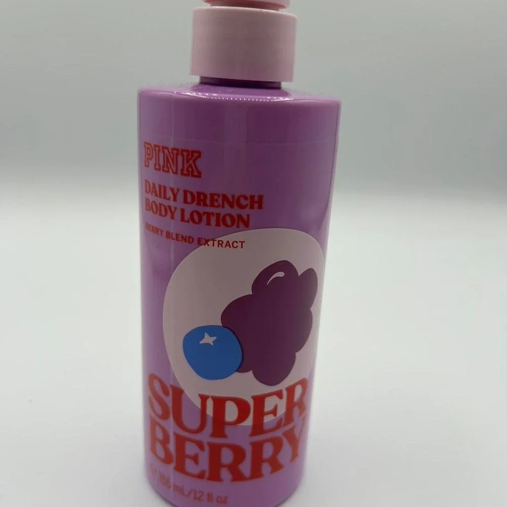 Victoria's Secret Pink Daily Drench Body Lotion 12 Fl Oz (Super Berry)